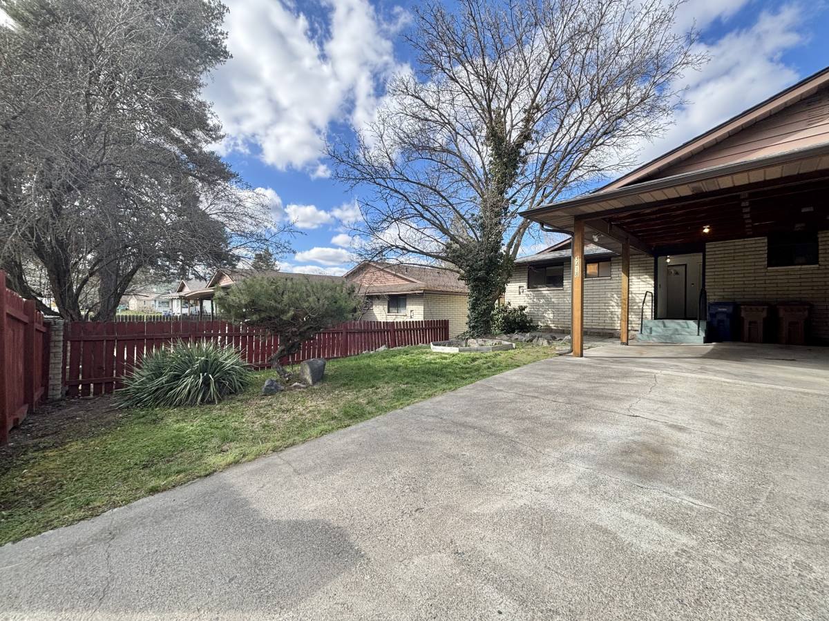 3418 W 2nd Ave, Spokane, WA 99224