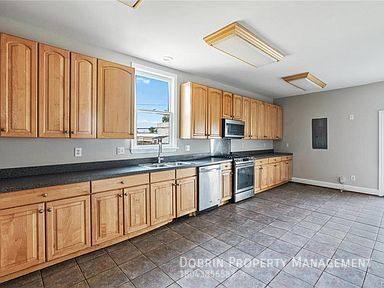 House for rent at 1322 W Clay St, Richmond, VA 23220