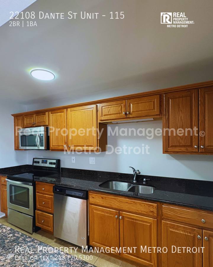 Condo for rent at 22108 Dante St #115, Oak Park, MI 48237
