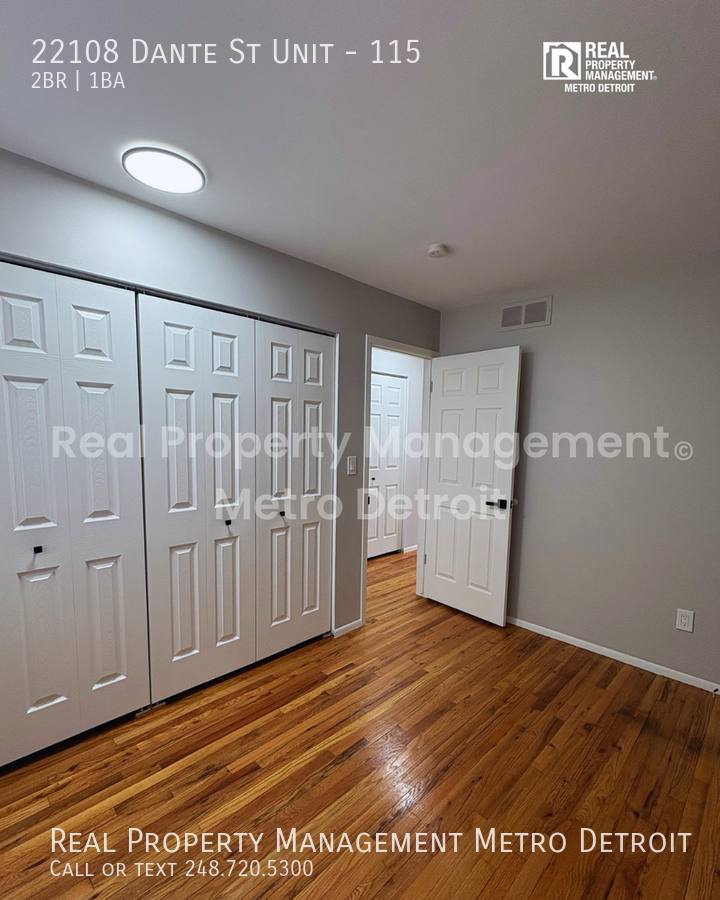 Condo for rent at 22108 Dante St #115, Oak Park, MI 48237