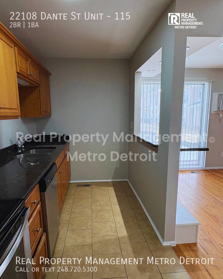 Condo for rent at 22108 Dante St #115, Oak Park, MI 48237