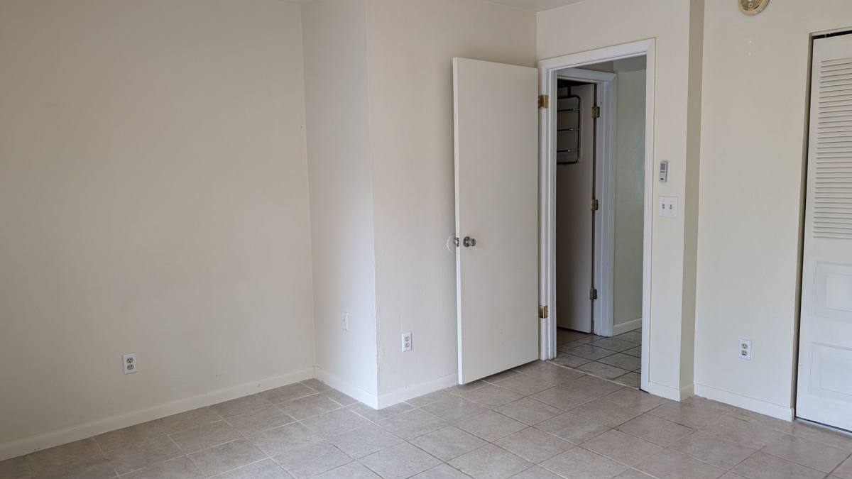 Apartment for rent at 2848 SW 39 Ave, Gainesville, FL 32608
