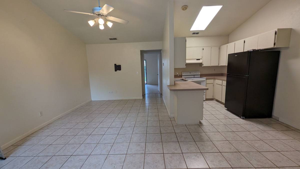 Apartment for rent at 2848 SW 39 Ave, Gainesville, FL 32608