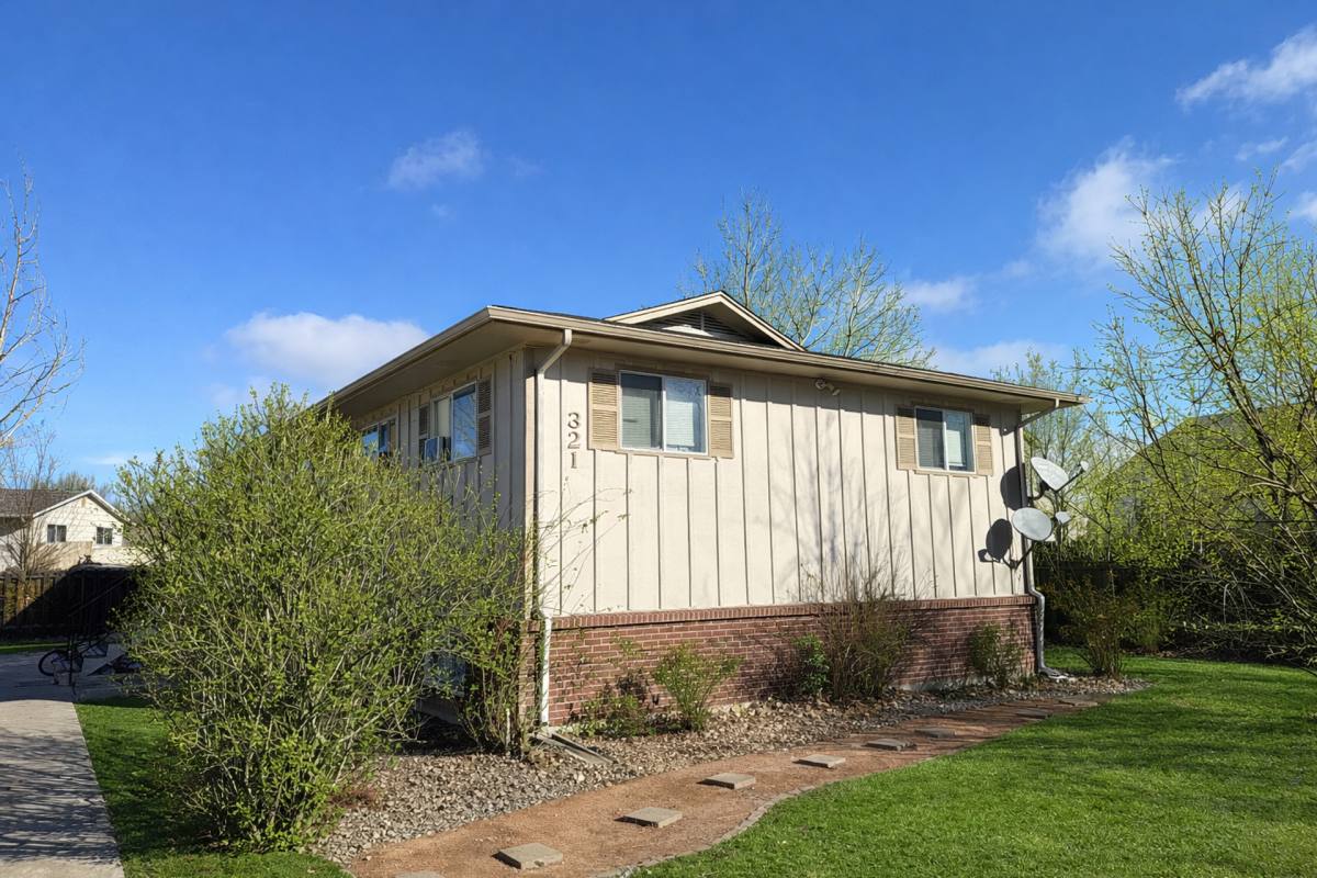 Apartment for rent at 321 Bonnie Court #2, Colorado Springs, CO 80916