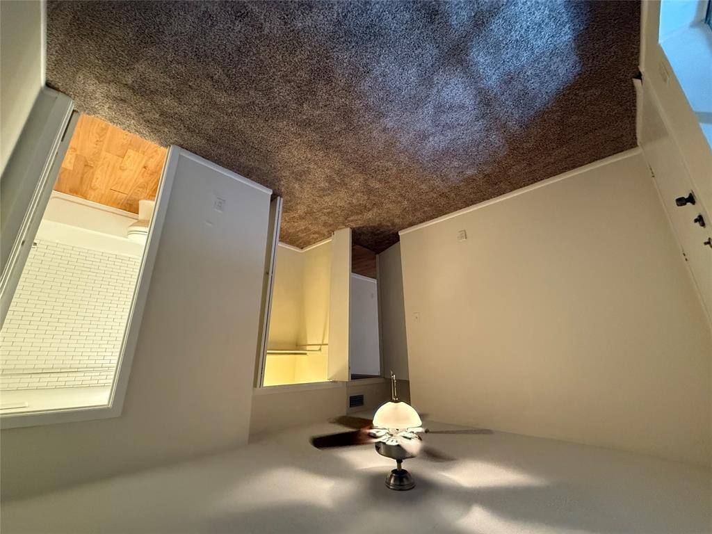 Apartment for rent at 2207 Leon St #2207109A, Austin, TX 78705