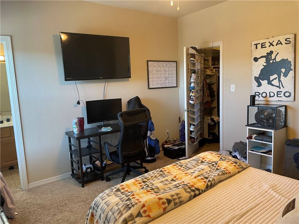 Townhouse for rent at 305 Holleman Dr E #605, College Station, TX 77840