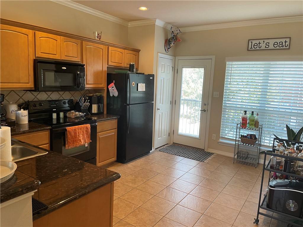 Townhouse for rent at 305 Holleman Dr E #605, College Station, TX 77840