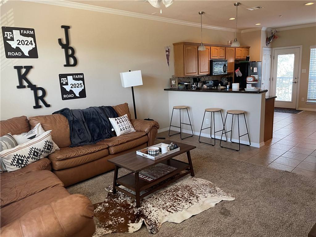 Townhouse for rent at 305 Holleman Dr E #605, College Station, TX 77840