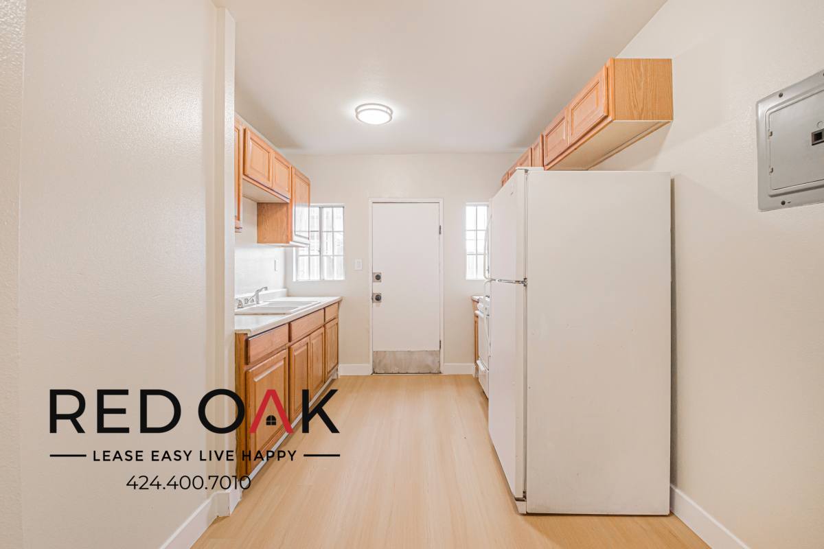 Condo for rent at 638 E 82nd St #638, Los Angeles, CA 90001