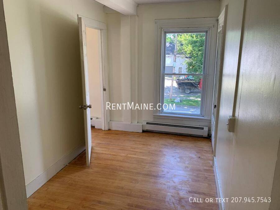 Apartment for rent at 29 Holyoke St #2, Brewer, ME 04412