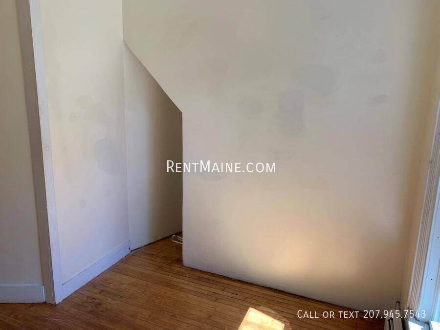 Apartment for rent at 29 Holyoke St #2, Brewer, ME 04412