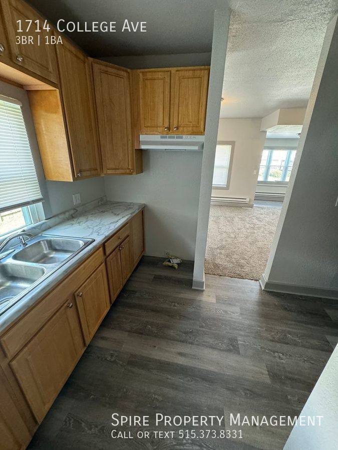 House for rent at 1714 College Ave, Des Moines, IA 50314