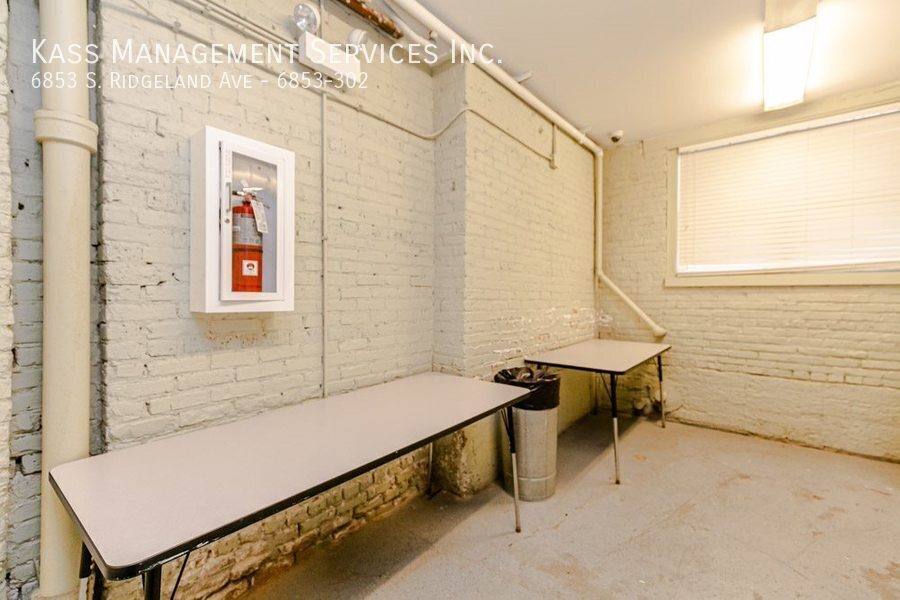 Apartment for rent at 6853 S Ridgeland Ave #302, Chicago, IL 60649