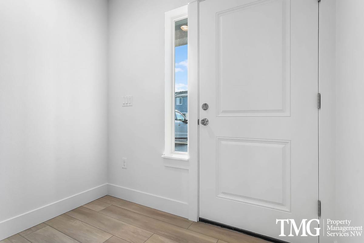 Townhouse for rent at 977 Creer Way - F-117, West Richland, WA 99353