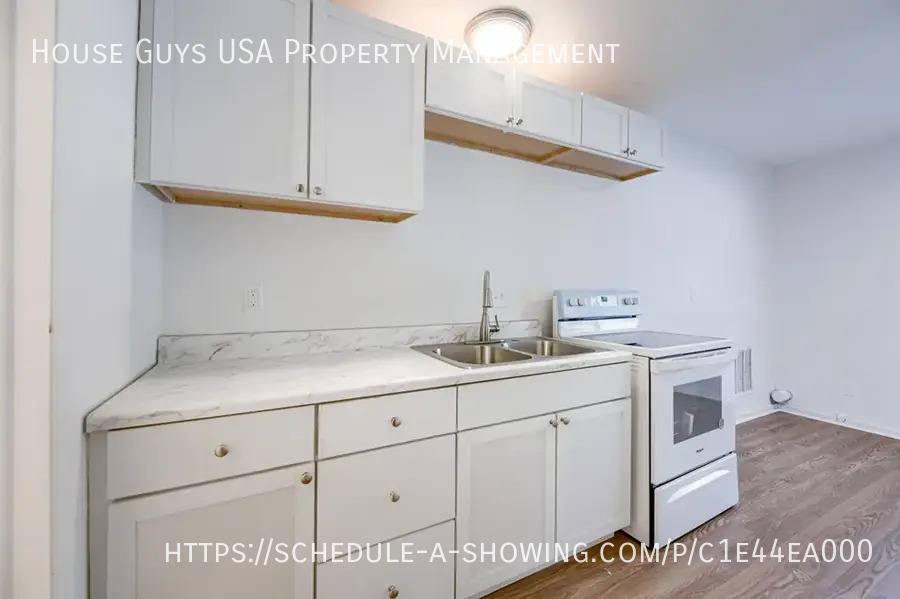 Apartment for rent at 15216 Bellaire Ave #C, Grandview, MO 64030