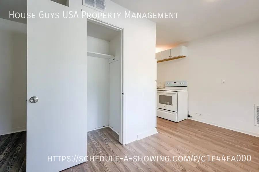 Apartment for rent at 15216 Bellaire Ave #C, Grandview, MO 64030