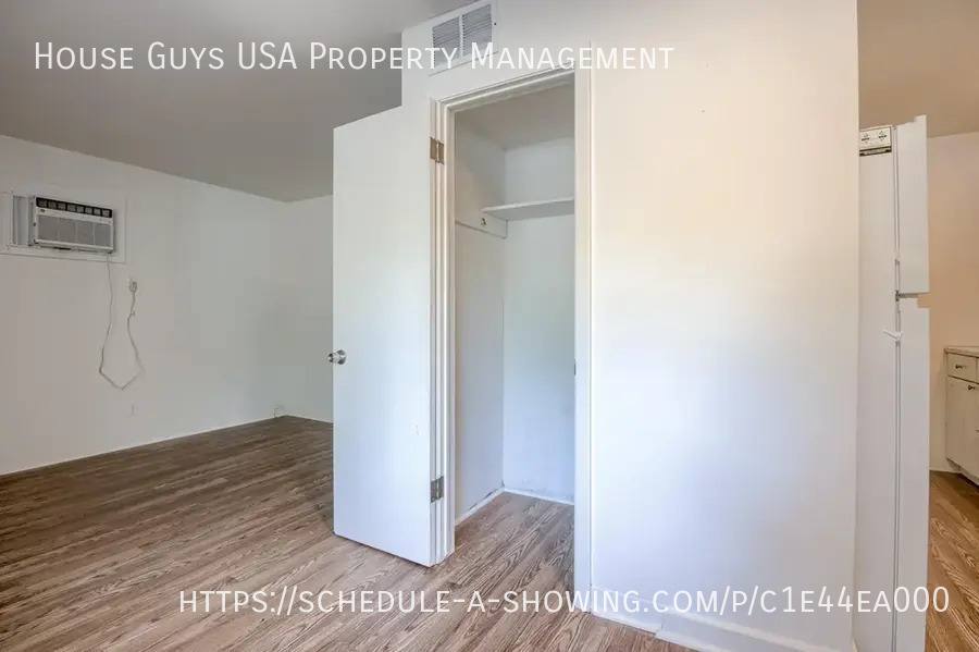 Apartment for rent at 15216 Bellaire Ave #C, Grandview, MO 64030