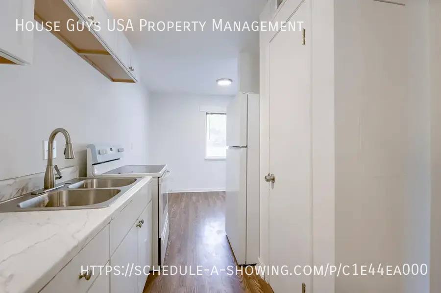 Apartment for rent at 15216 Bellaire Ave #C, Grandview, MO 64030