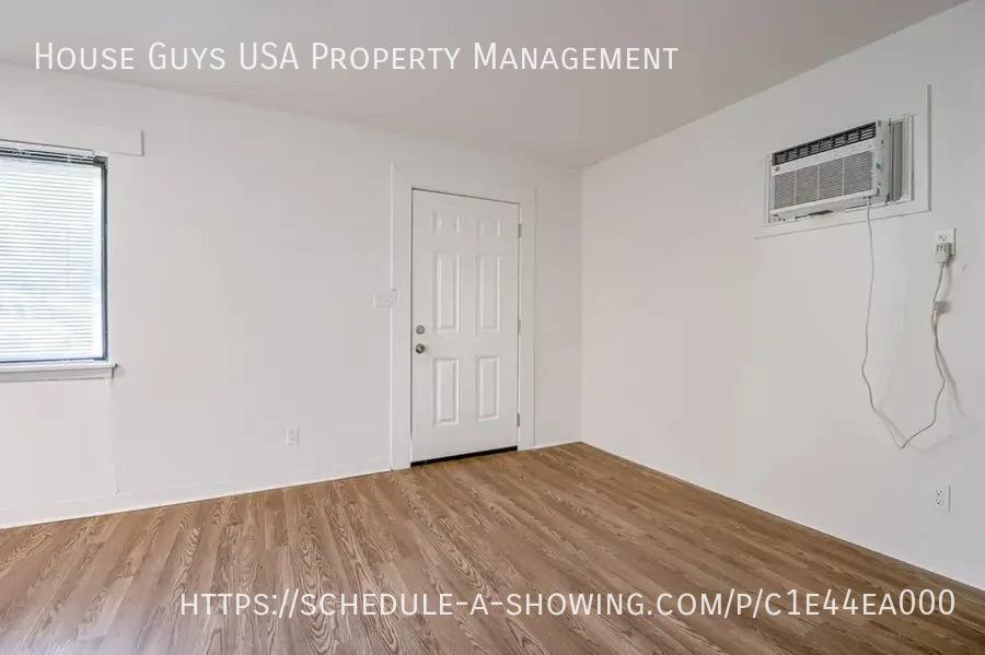 Apartment for rent at 15216 Bellaire Ave #C, Grandview, MO 64030