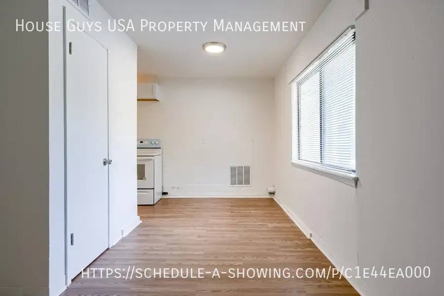 Apartment for rent at 15216 Bellaire Ave #C, Grandview, MO 64030