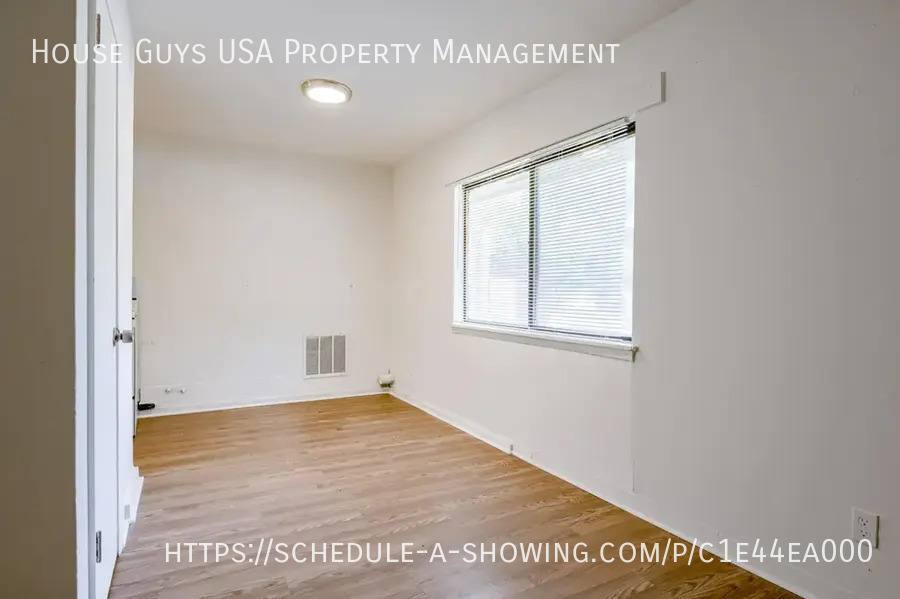 Apartment for rent at 15216 Bellaire Ave #C, Grandview, MO 64030