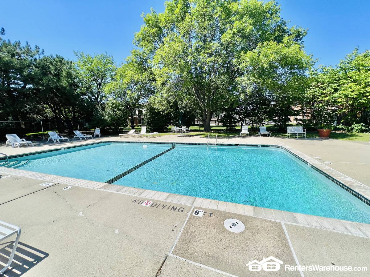 Apartment for rent at 7330 York Ave S #101, Minneapolis, MN 55435