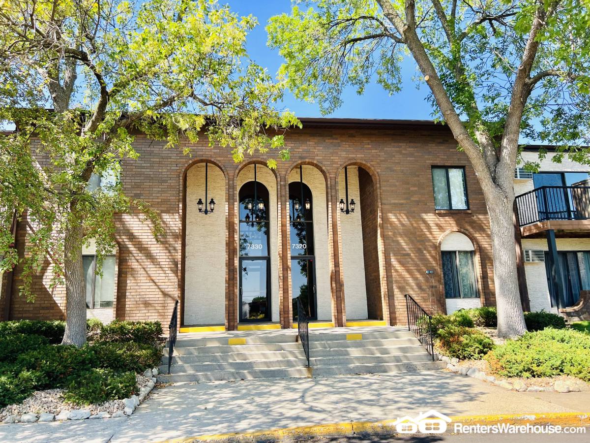 Apartment for rent at 7330 York Ave S #101, Minneapolis, MN 55435