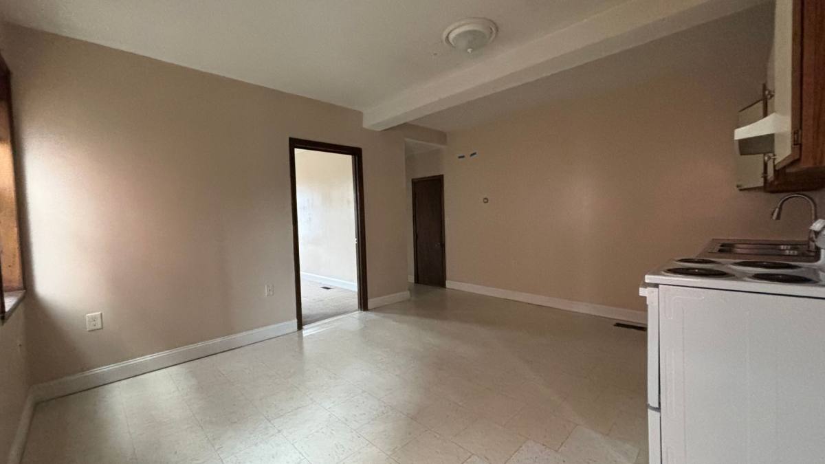 Apartment for rent at 33 School St, Chicopee, MA 01013