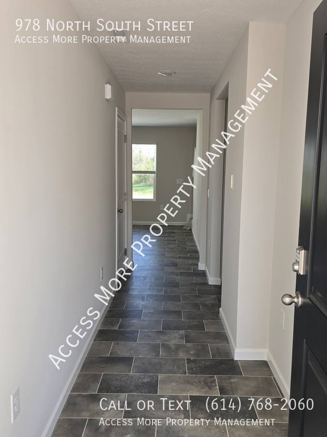 Condo for rent at 978 N S St, Wilmington, OH 45177