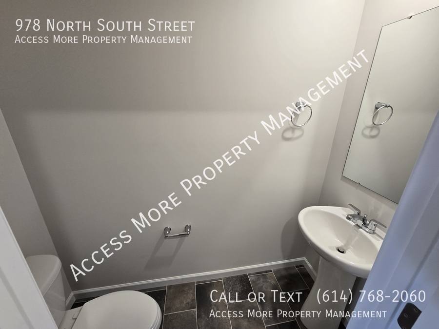 Condo for rent at 978 N S St, Wilmington, OH 45177