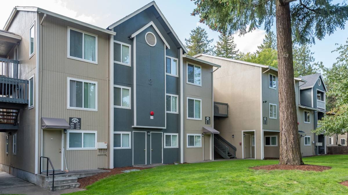 Apartment for rent at 24050 SE Stark St, Gresham, OR 97030