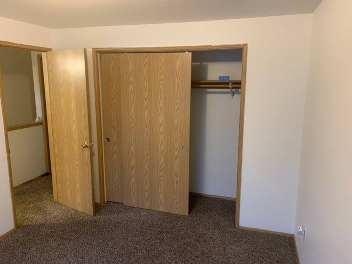Townhouse for rent at 2035 Highway Ave NE, Salem, OR 97301