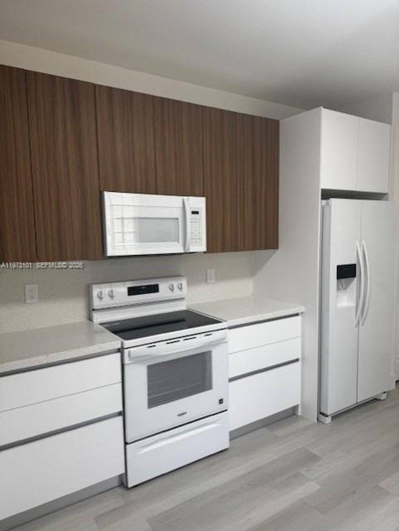 Townhouse for rent at 2179 Hacienda Terrace, Fort Lauderdale, FL 33327