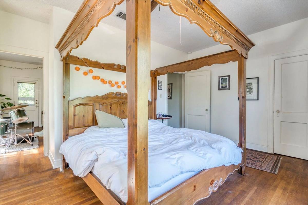 Apartment for rent at 1103 W 22nd St #B, Austin, TX 78705