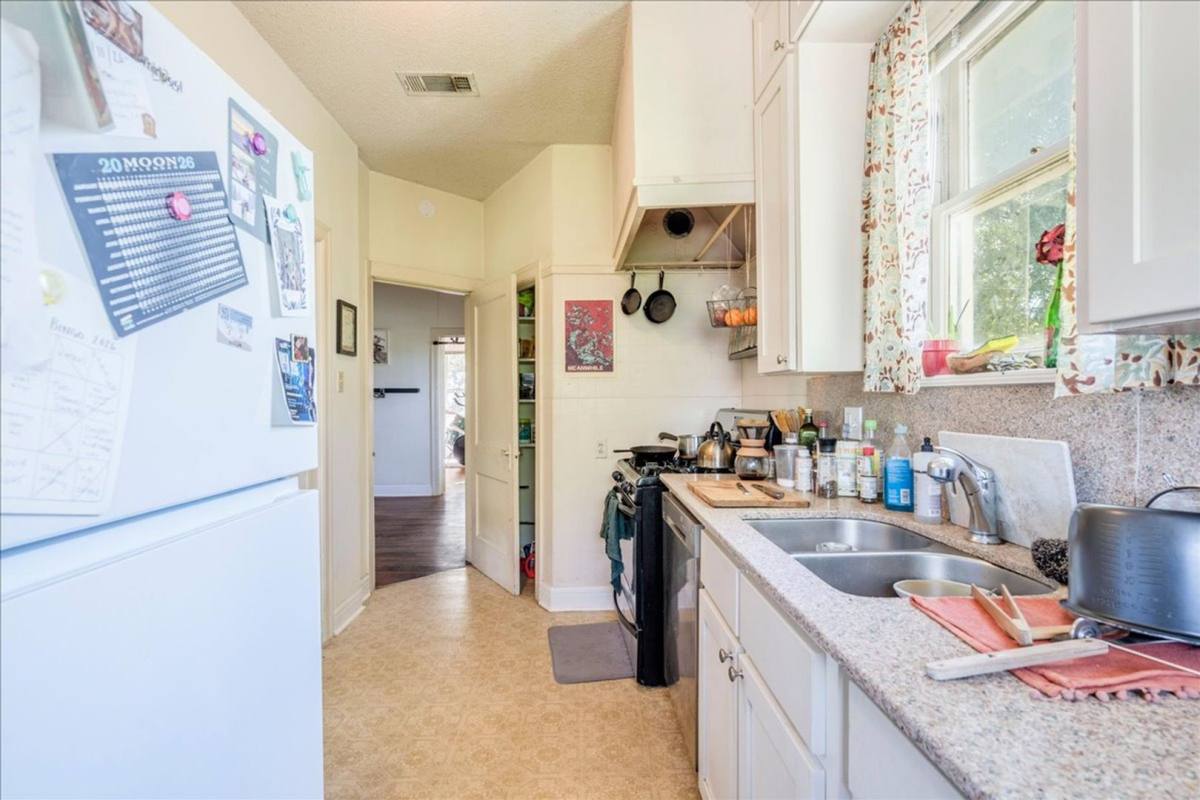 Apartment for rent at 1103 W 22nd St #B, Austin, TX 78705
