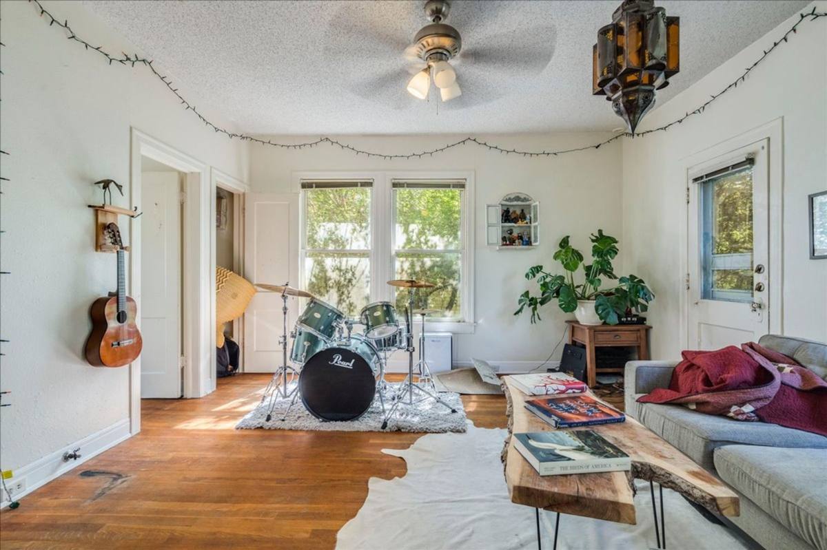 Apartment for rent at 1103 W 22nd St #B, Austin, TX 78705