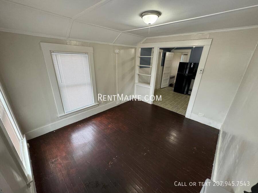 Apartment for rent at 145 Essex St #C, Bangor, ME 04401
