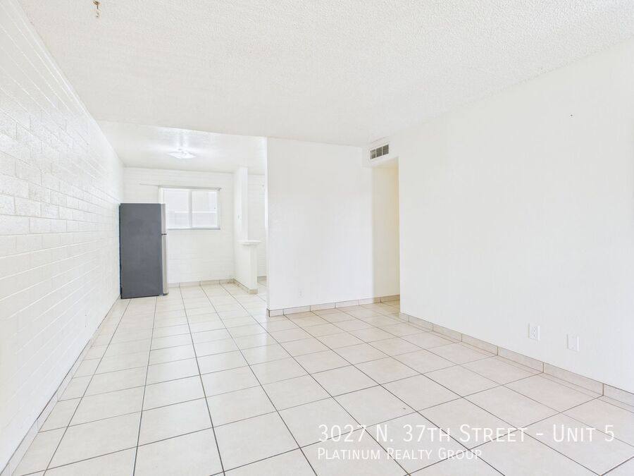 Apartment for rent at 3027 N 37th St #5, Phoenix, AZ 85018