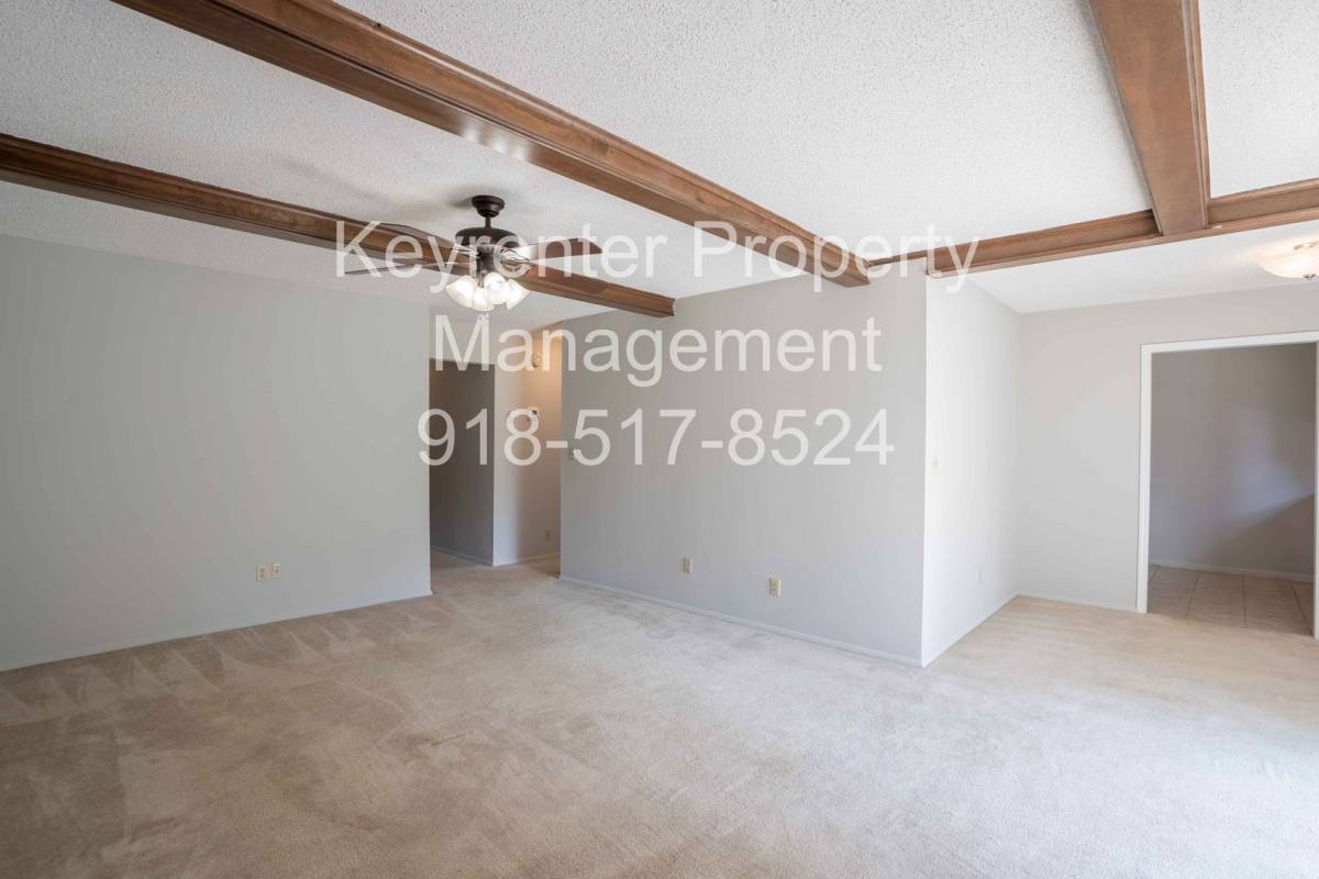 Apartment for rent at 6135 S Troost Ave, Tulsa, OK 74136