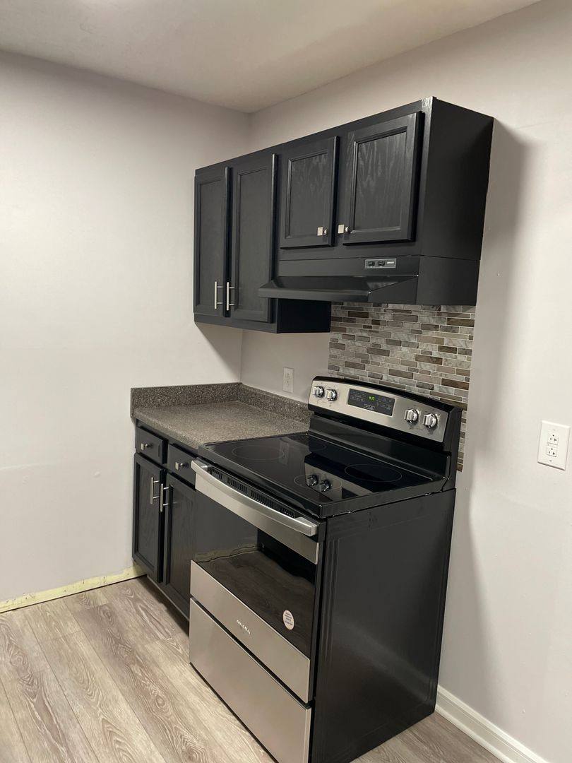 Apartment for rent at 380 Main Cross St, Charlestown, IN 47111