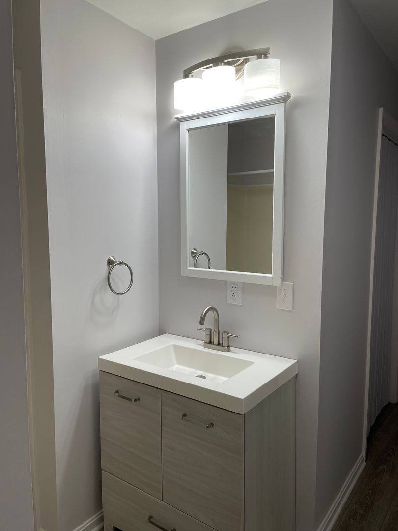 Apartment for rent at 380 Main Cross St, Charlestown, IN 47111