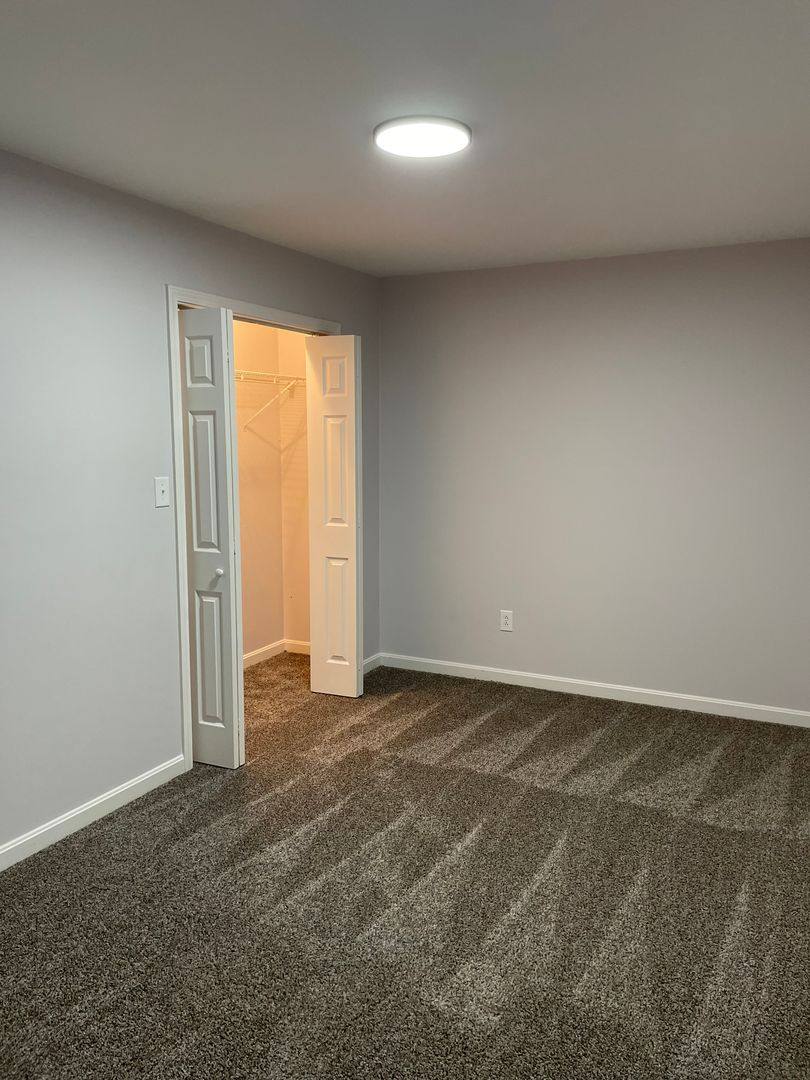 Apartment for rent at 380 Main Cross St, Charlestown, IN 47111