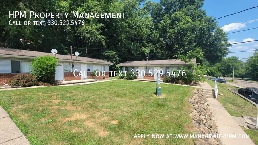 Apartment for rent at 2387 Newton, Akron, OH 44305