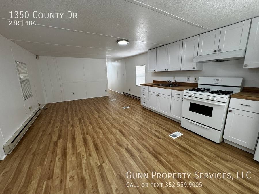 House for rent at 1350 County Dr, Tavares, FL 32778