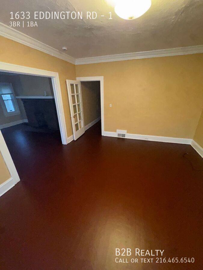 Apartment for rent at 1633 Eddington Rd #1, Cleveland, OH 44118