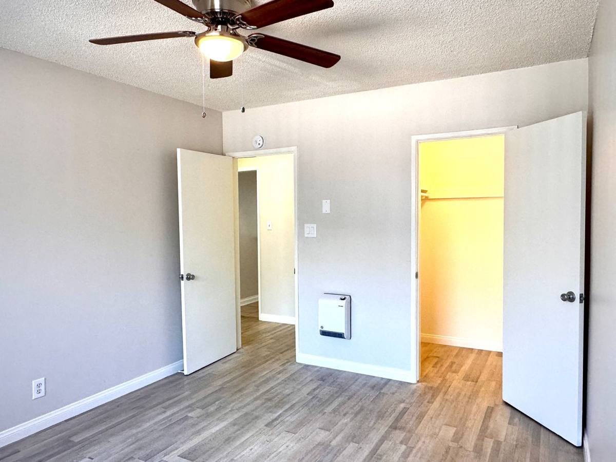 Apartment for rent at 912 Gladys Ave, Long Beach, CA 90804