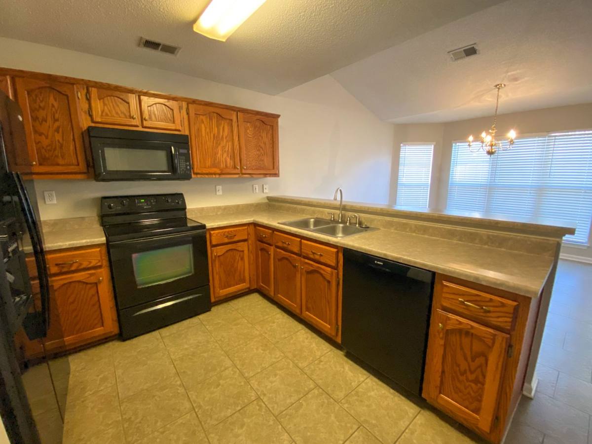 House for rent at 749 Lakemont Dr, Southaven, MS 38672