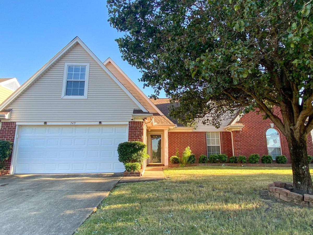House for rent at 749 Lakemont Dr, Southaven, MS 38672