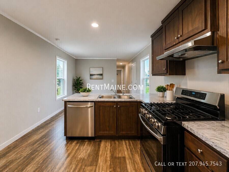 Apartment for rent at 194 F St, Pittsfield, ME 04967