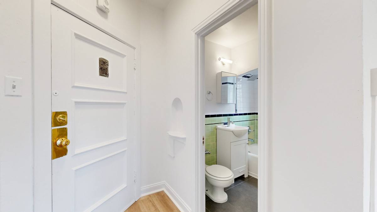Apartment for rent at 19 Hermann St #104, San Francisco, CA 94102